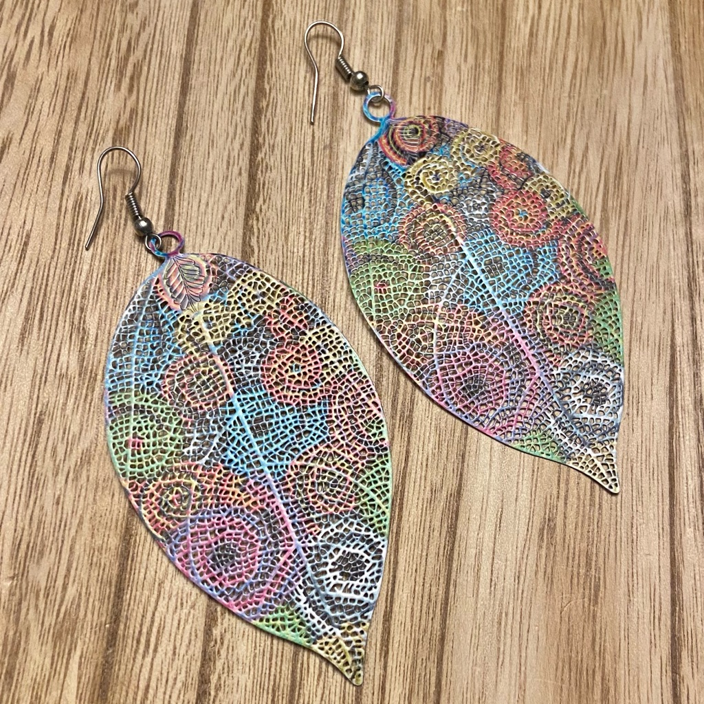 Leaf Dangle Earrings.